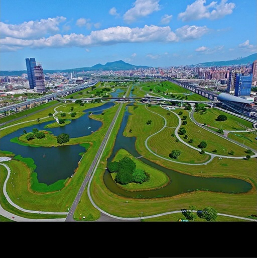 New Taipei City, Taiwan背卡