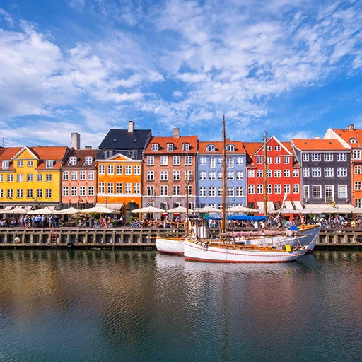 Copenhagen, Denmark背卡