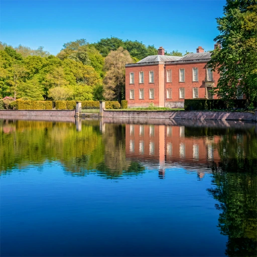 Dunham Massey, Greater Manchester背卡