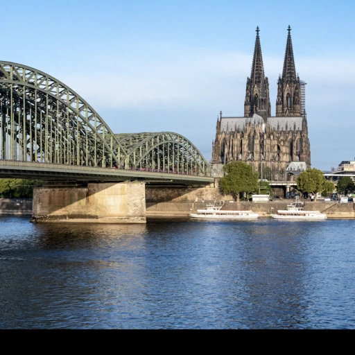 Cologne, Germany背卡